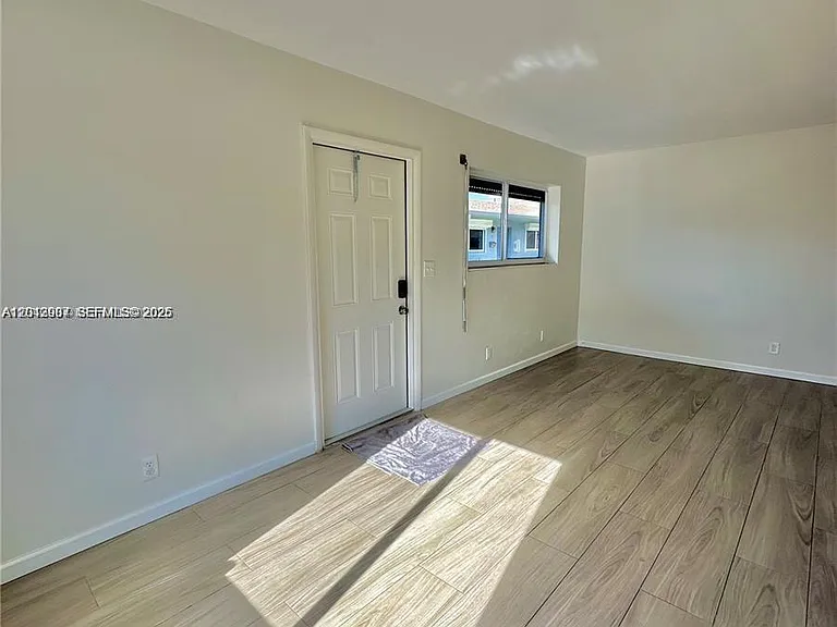 1821 N 17th Ct #26 — Photo 6