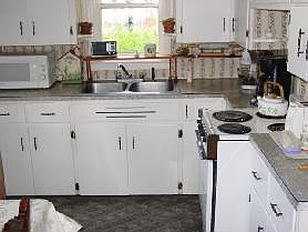 2nd image of 6531 Lohrer St