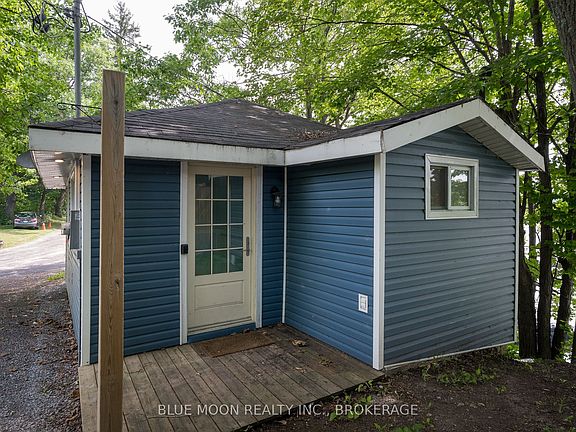 3rd image of 1004 Masonville Ln