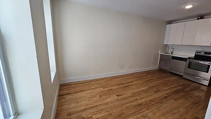 Rented by David Francis New York LLC | media 24