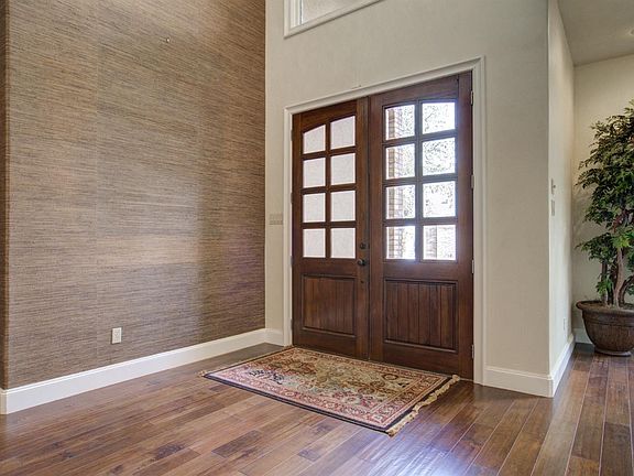 4th image of 10210 Nashville Ave