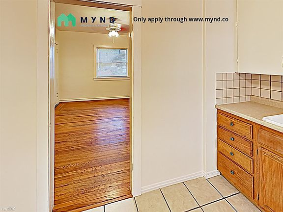 3rd image of 2816 F St APT B