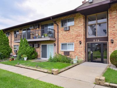834 E Old Willow Rd APT 210, Prospect Heights, IL, 60070