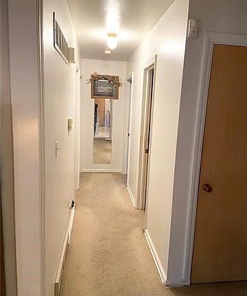 5th image of 803 N Pawnee Ave