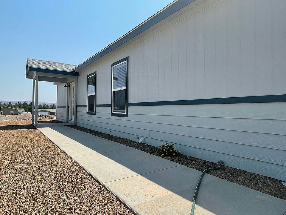 2nd image of 1057 Nelson Pl