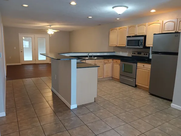 818 Elm Way Ct #5, Belleville, IL 62223