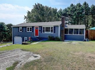 36 Knollwood Cir, North Kingstown, RI 02852