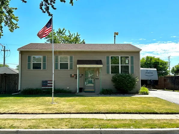 307 Fremont Ave, Romeoville, IL 60446