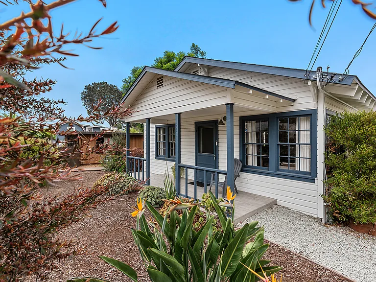 215 N Rios Ave — Photo 10