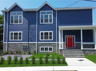 24 Summit Ave, Mount Vernon, NY 10550