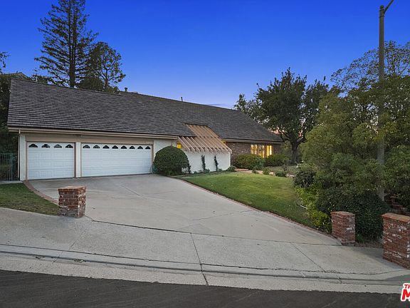 2nd image of 20101 Greenbriar Dr
