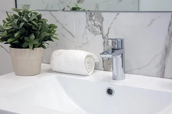 Sold by Real Direct | media 26