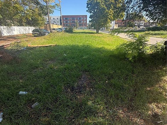 2nd image of 5129 Dolloff Rd
