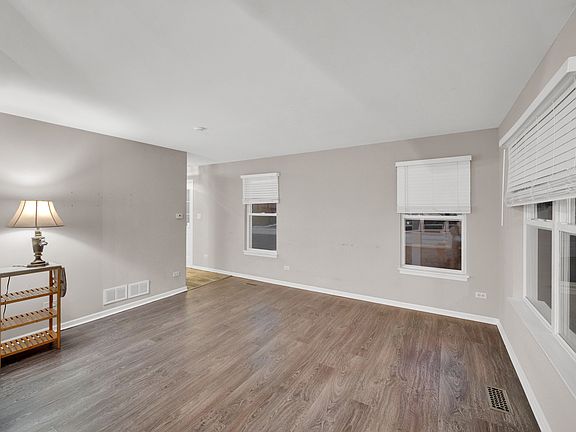 5th image of 12255 Fairway Cir Unit A