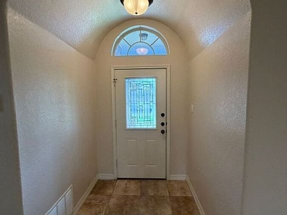 3rd image of 4901 Citrine Dr