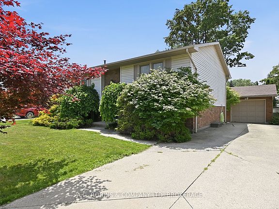 2nd image of 46 Dundonald St