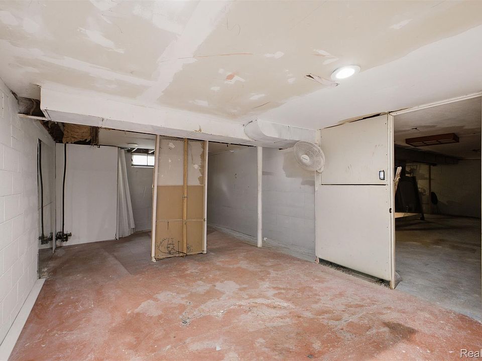 439 Cleveland Ave, photo 15