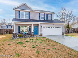 101 Penster Ct, Richlands, NC 28574