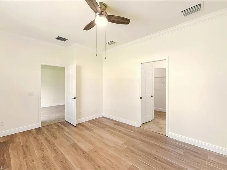 2080 Wellington St — Photo 12