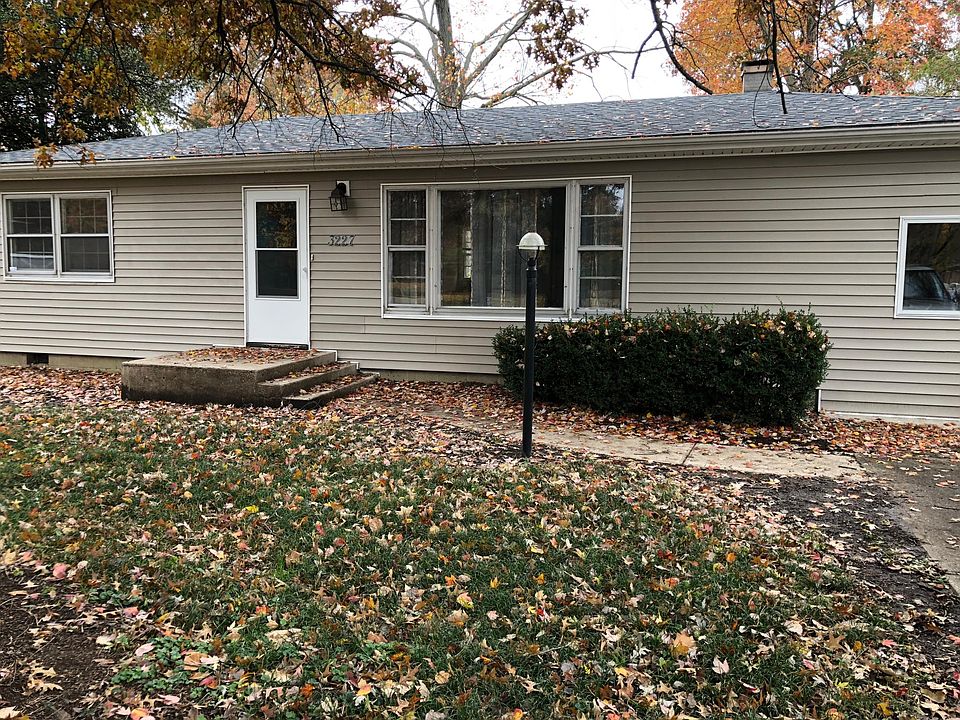 1st image of 3227 College Ave