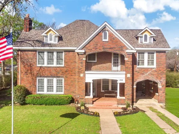 1300 S Houston St, Kaufman, TX 75142