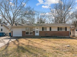 1688 Maldon Ln, Saint Louis, MO 63136