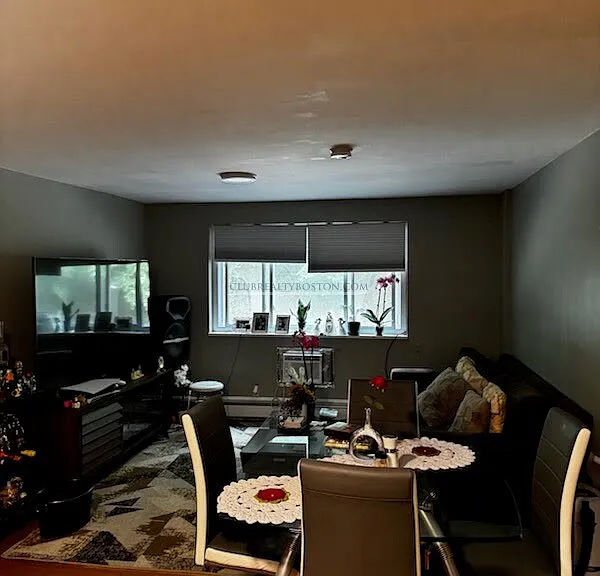 357 Faneuil St #10 — Photo 2