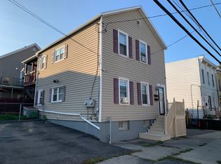 25 Chestnut St #2, Cohoes, NY 12047
