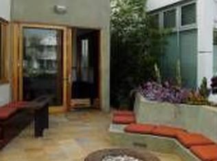 416 Linnie Canal, Venice, CA 90291