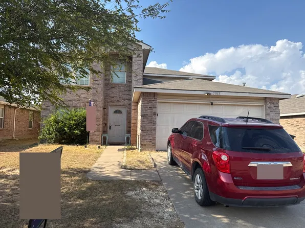 5025 River Rock Blvd, Fort Worth, TX 76179