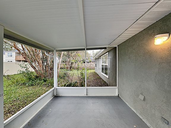 5th image of 3943 Hunters Lake Cir E