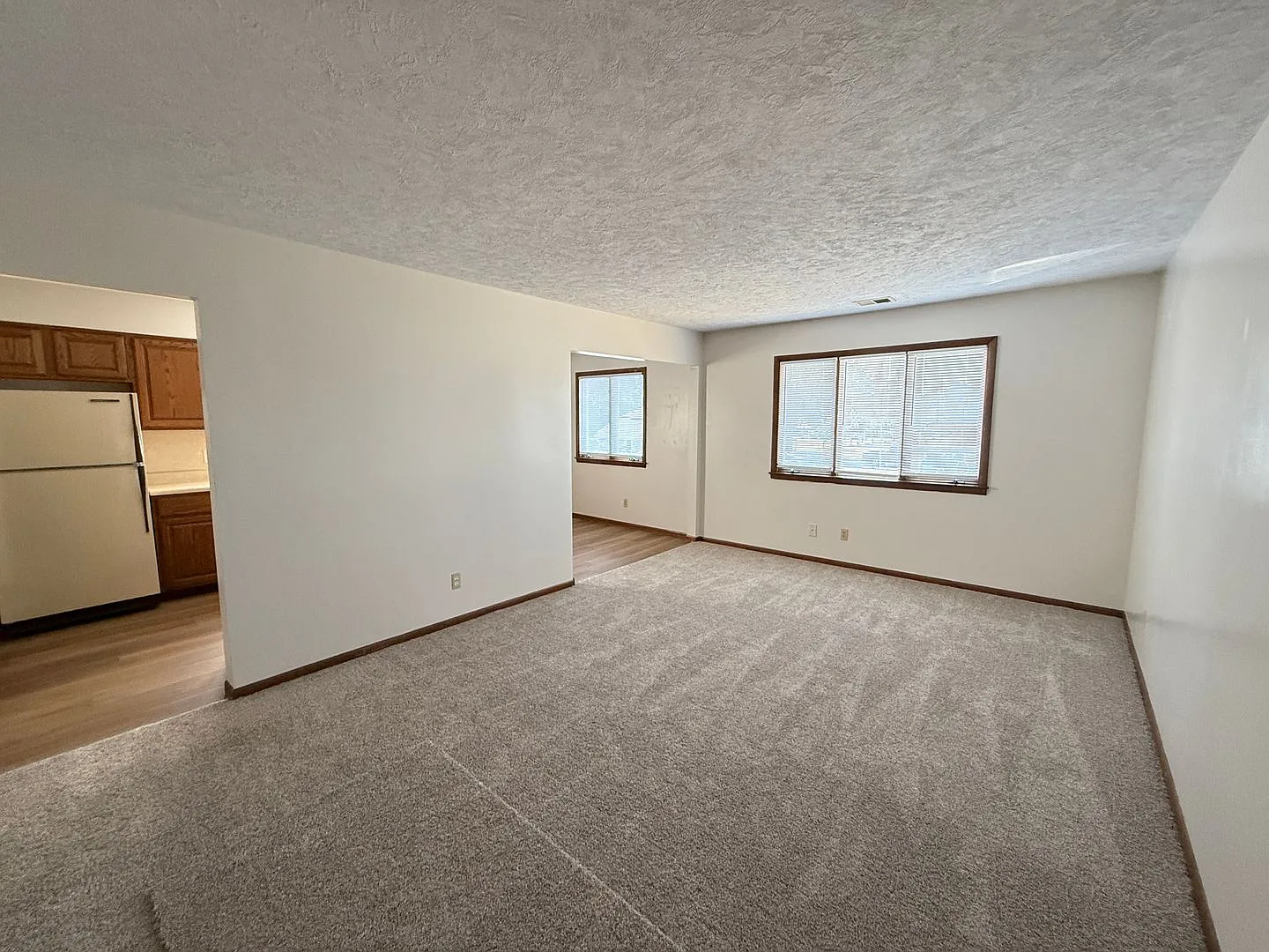 Herbert St 120 E — Photo 3