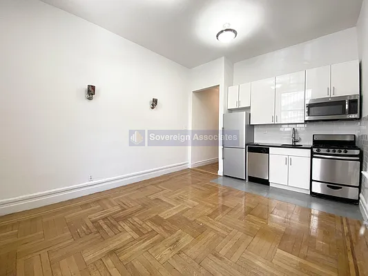 Rented by Sovereign Associates | media 2