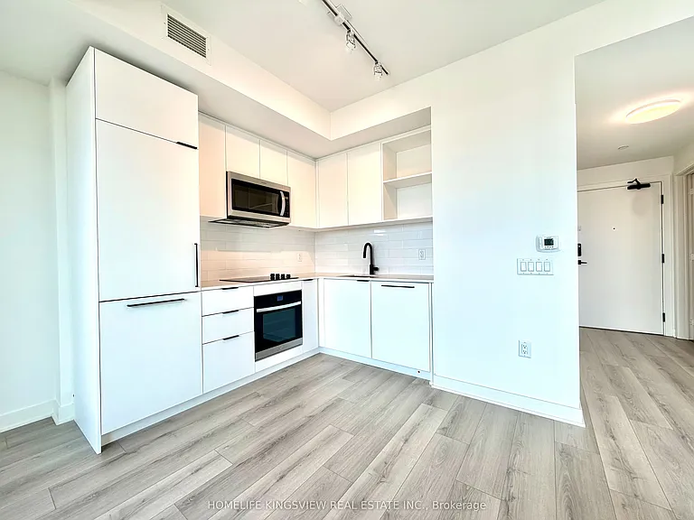 1185 Dupont St #2105 — Photo 4