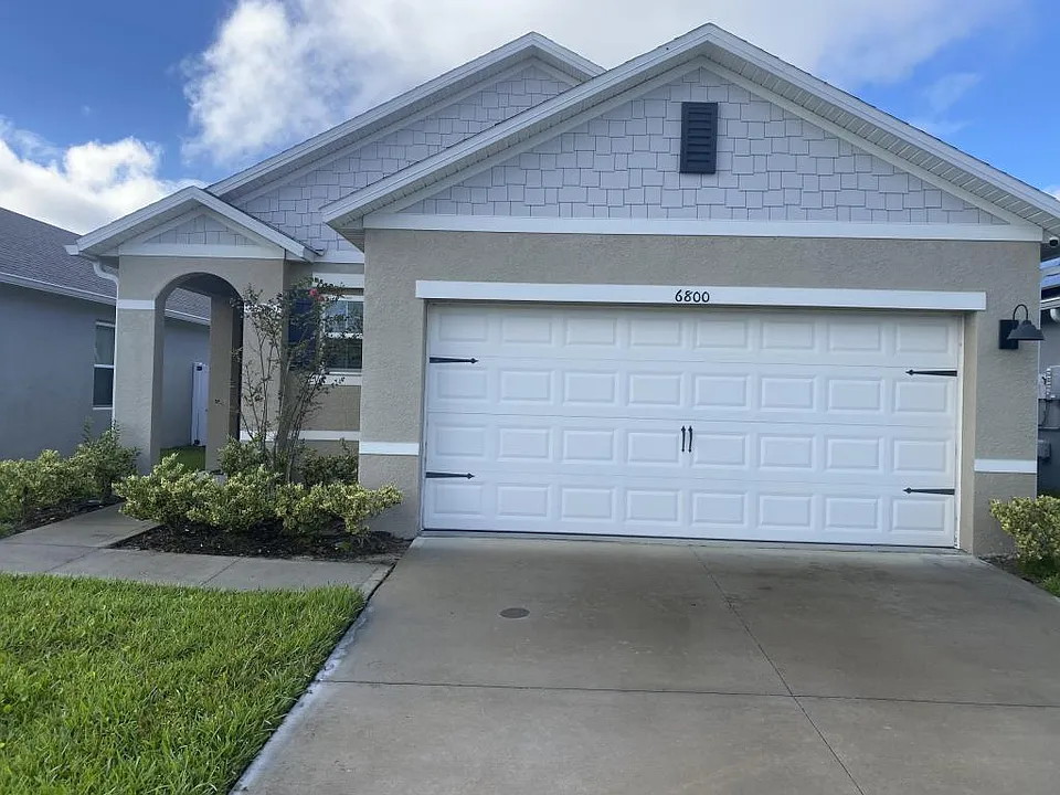 6800 Huntleigh Hammock Rd