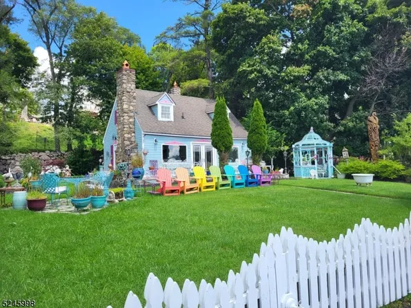 38 W Shore Trl, Sparta Twp., NJ 07871