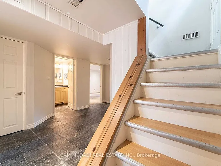 2588 Lundigan Dr #BASEMENT — Photo 4