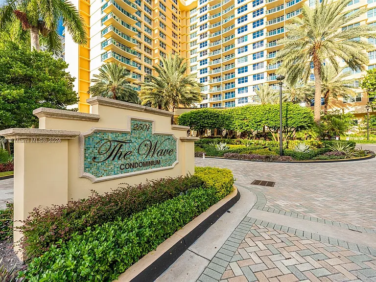 2501 S Ocean Dr #Penthouse 28 — Photo 55