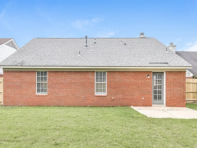 3030 Caitlynn Cir N — Photo 16
