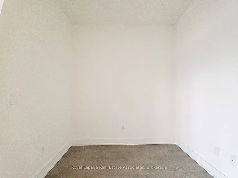 5 Mabelle Ave #227 — Photo 9