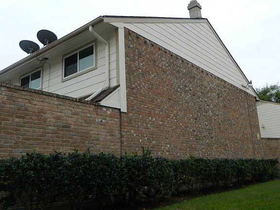 2nd image of 14245 Lost Meadow Ln