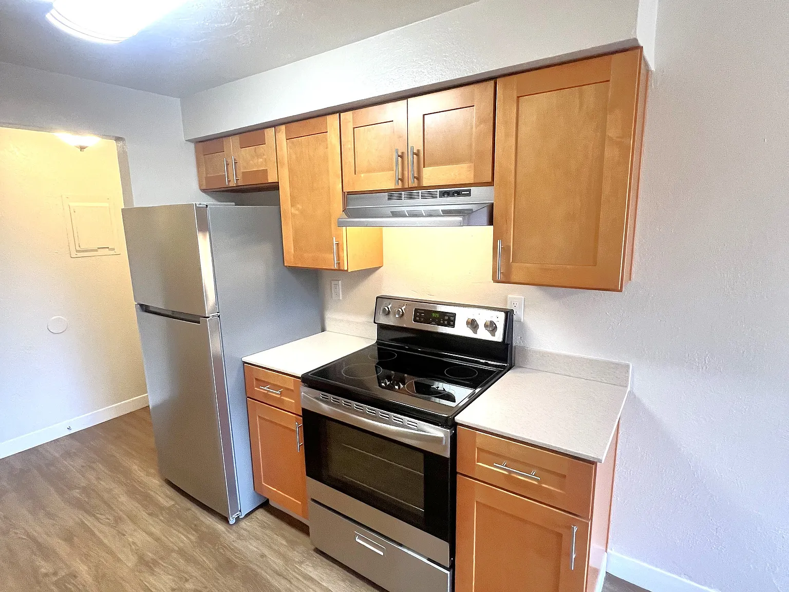 Laurel Park Apartments — Photo 3