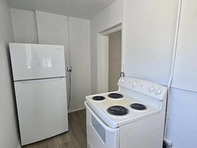 110 Mesa St SE — Photo 7