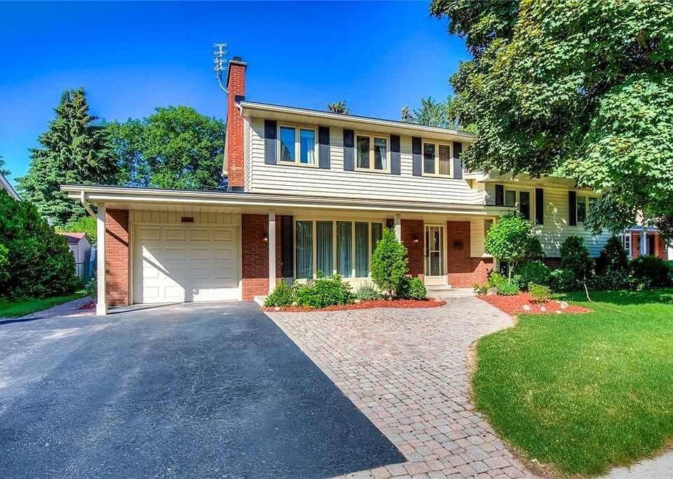 1st image of 342 Oakwood Dr
