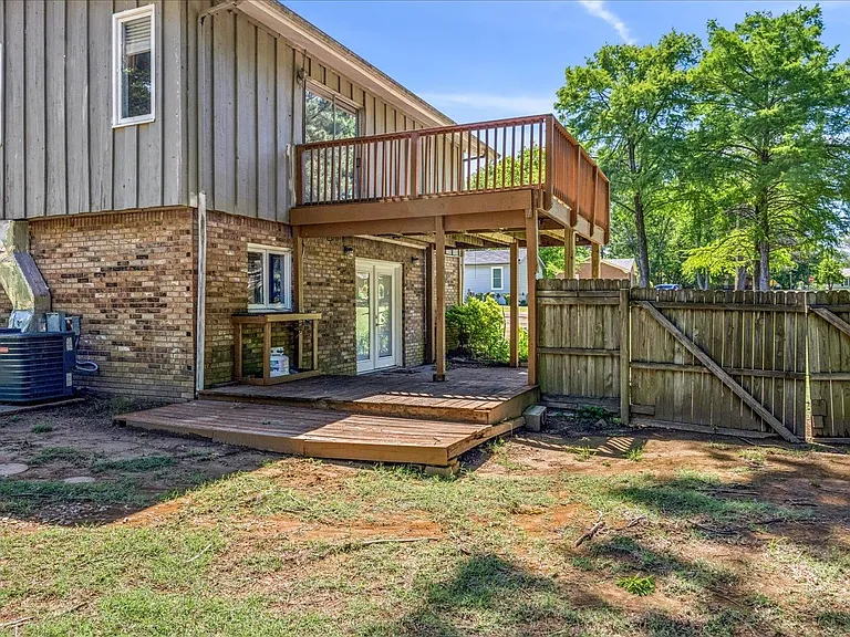 1532 Christine Cv — Photo 23