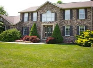 9190 Fox Hollow Dr, Seville, OH 44273