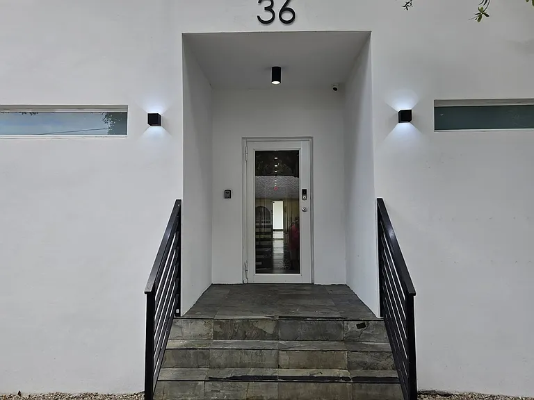 536 NW 42nd St #2 — Photo 9