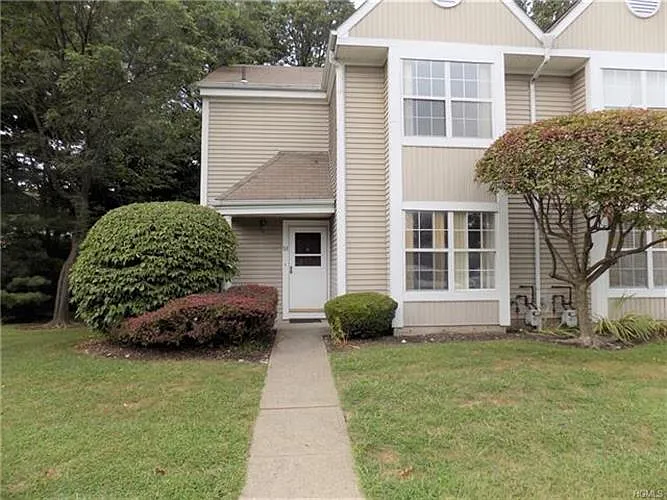 83 Creekside Cir photo 1