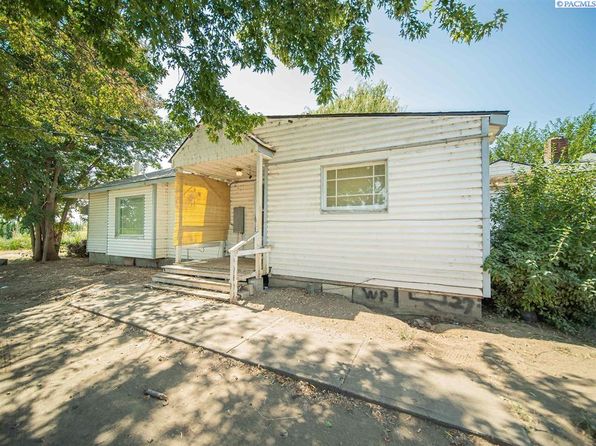 1221 Chase Rd, Grandview, WA 98930