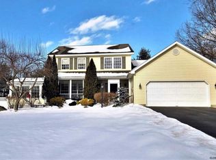 3 Verrazano Way, Halfmoon, NY 12065